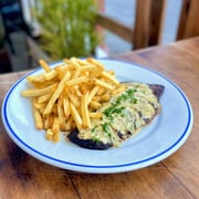 Petit Trois — Le Valley