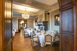 Aurum by Gary Kirchens