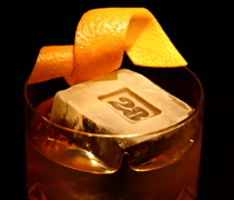 28 HongKong Street (Bar)