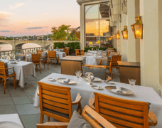 Cheval Blanc by Peter Knogl